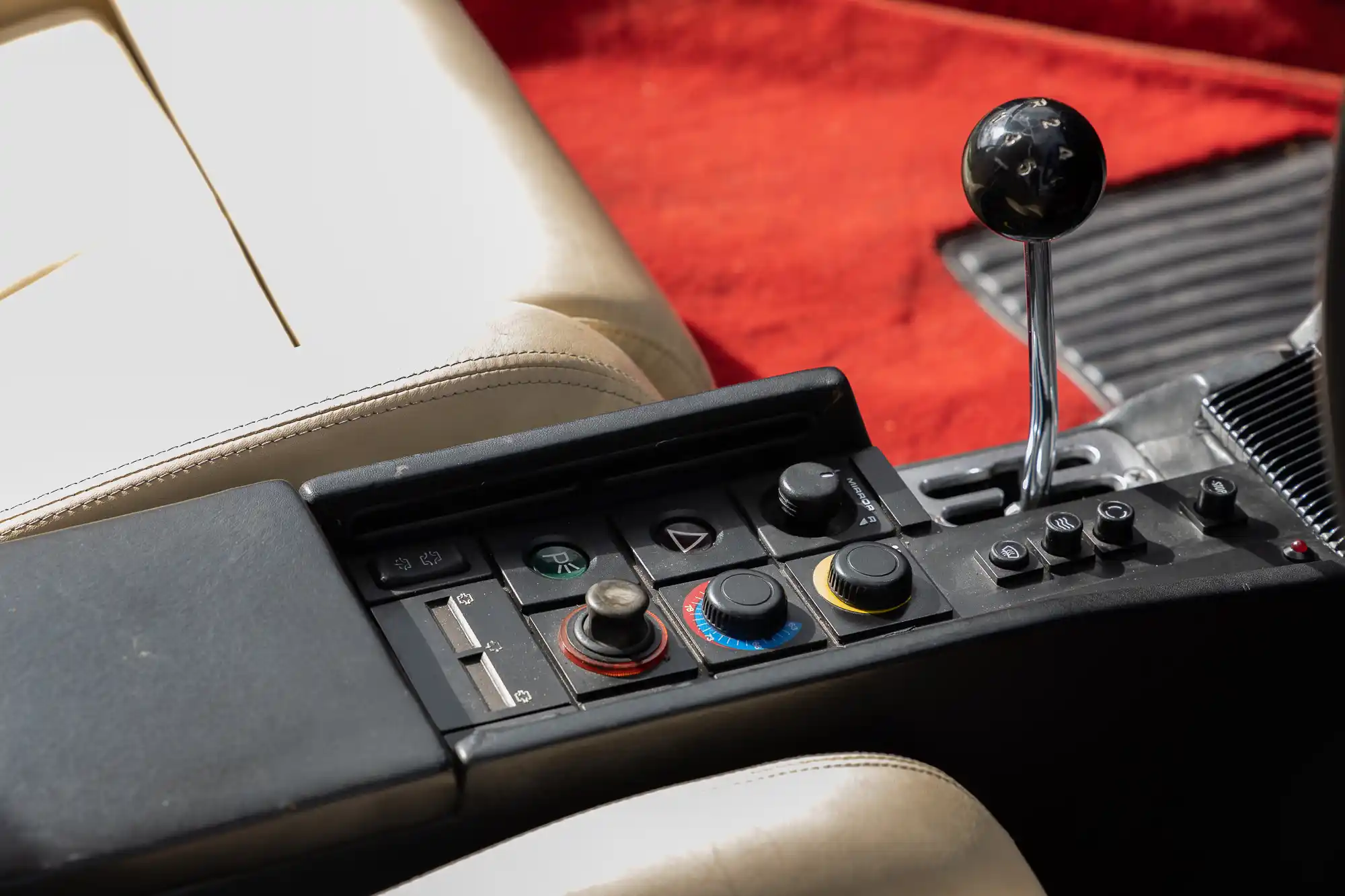 Ferrari Testerossa detail 3